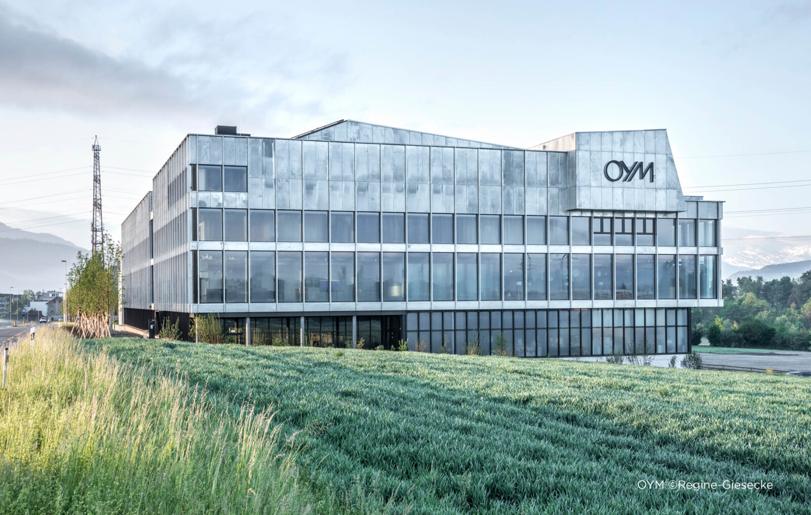OYM_1-1600x1016